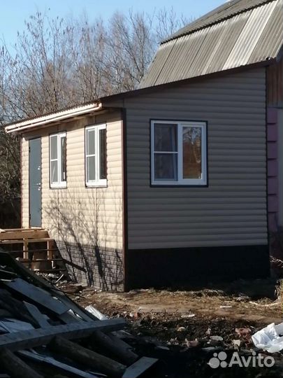 Бригада строителей