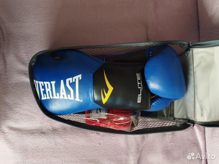 Боксерские перчатки Everlast 10 oz