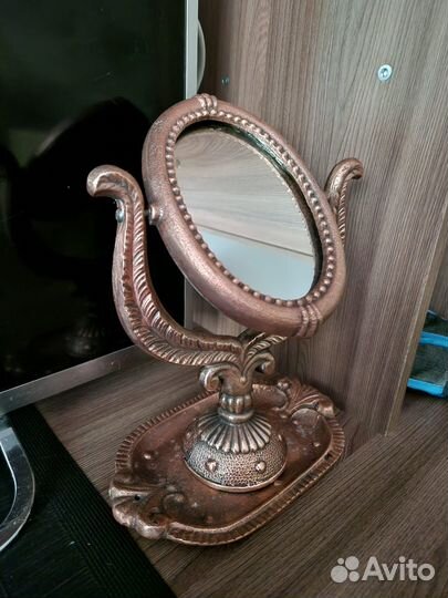 Зеркало настольное на подносе. Латунь. Винтаж