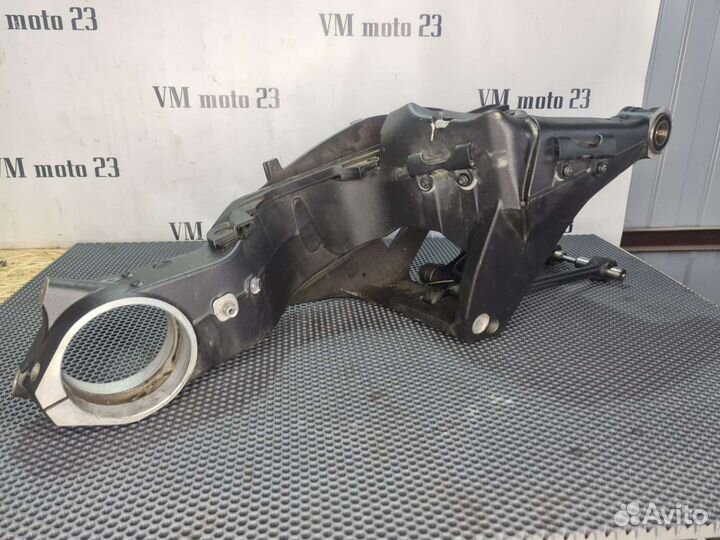 Маятник ducati diavel