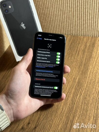 iPhone 11, 64 ГБ