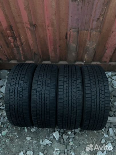 Dunlop SP Winter Ice 01 235/55 R18 100T