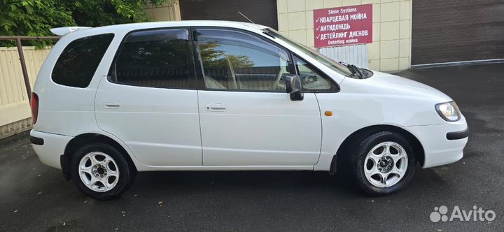 Toyota Corolla Spacio 1.6 AT, 1999, 301 000 км