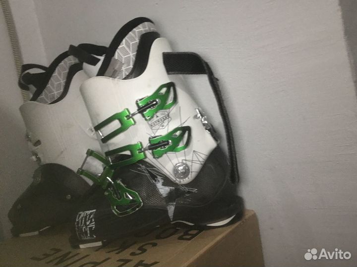 Горнолыжные ботинки atomic waymaker 90, бу