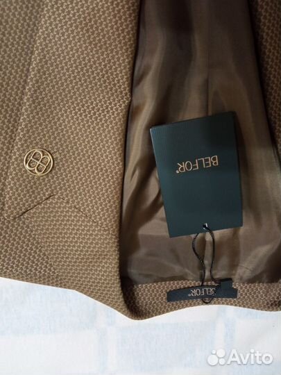 Мужской костюм тройка 56