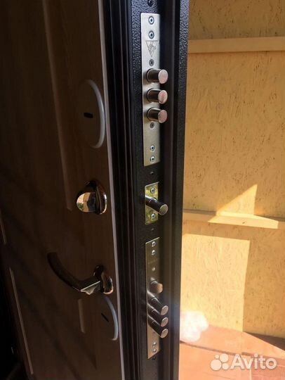 Металлическая входная дверь от производителя