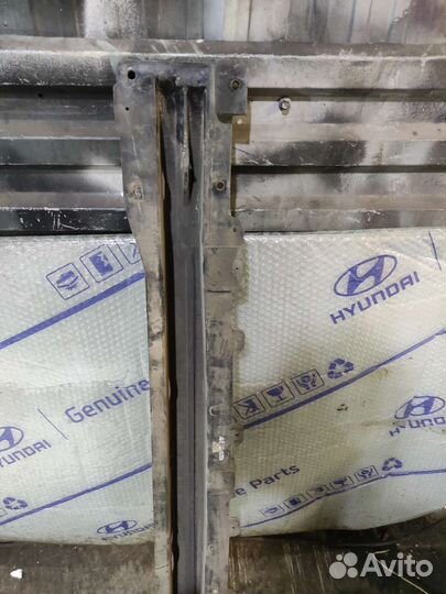 Усилитель заднего бампера Hyundai i40 универсал