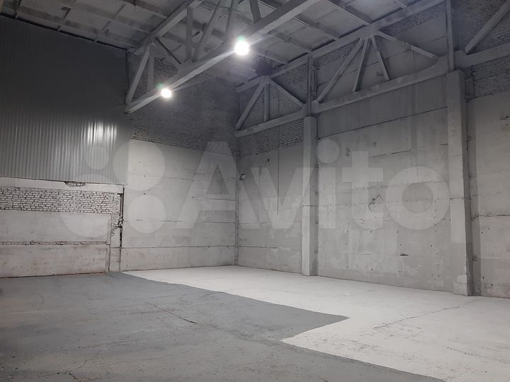 Склад, 220 м²