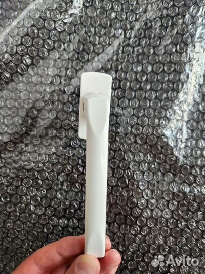 Пластиковые оконные ручки