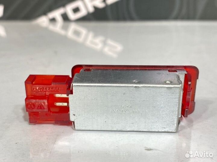 Плафон салона Volkswagen Touareg 7L AXQ/4 2006