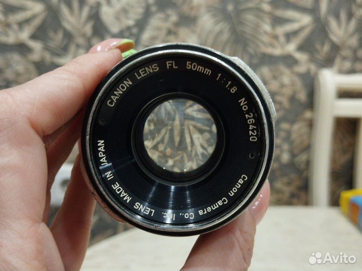 Обьектив на фотоапарат Canon