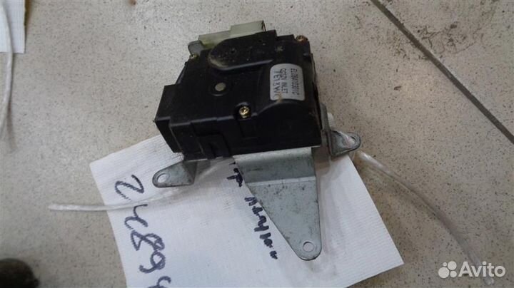 Моторчик заслонки отопителя Hyundai Galloper 1997