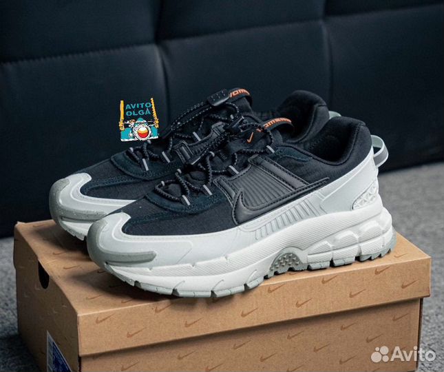 Кроссовки Nike Zoom Vomero Roam