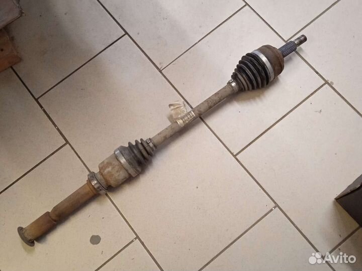 Привод правый renault fluence АКПП