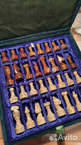 Шахматы из камня ручной работы ракушечник и яшма
