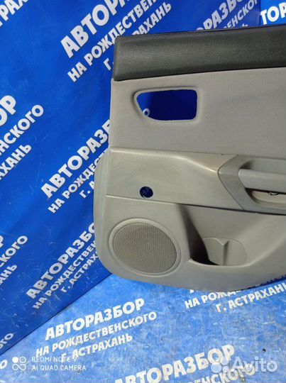 Задняя правая обшивка двери Mazda 3 Bk седан 2005