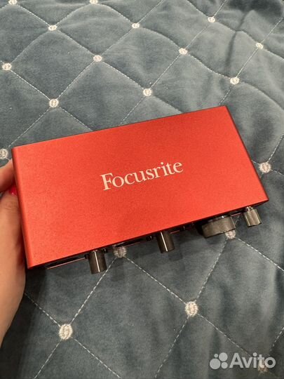 Звуковая карта Focusrite Scarlett 2i2 3rd Gen