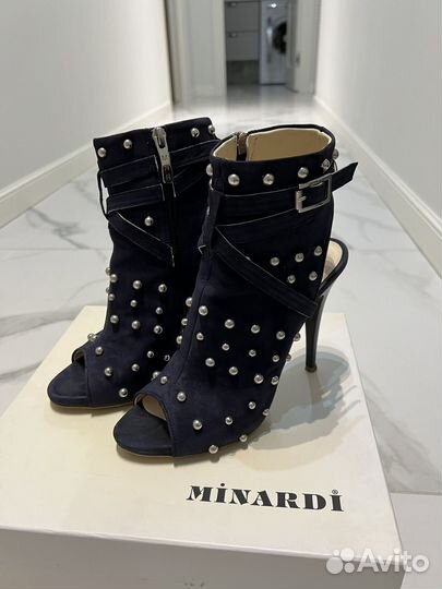 Ботильоны минарди