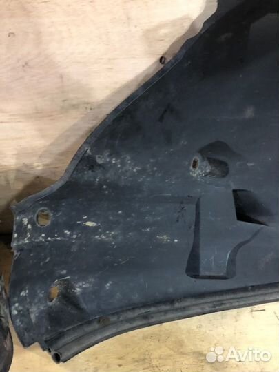 Подкрылок передний правый Mercedes-Benz S-Class