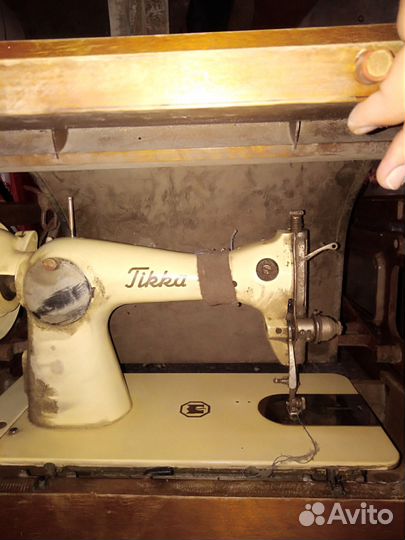 Швейная машина