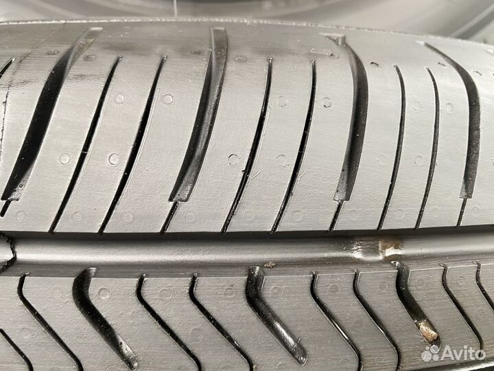 Оригинальные колеса на Toyota Highlander R18