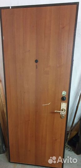Дверь входная металлическая