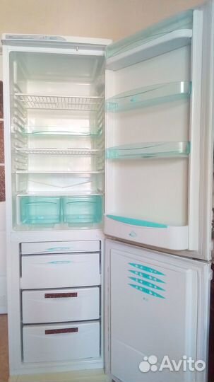 Холодильник двухкамерный 