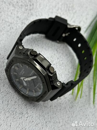 Часы Casio G-Shock GM-2100