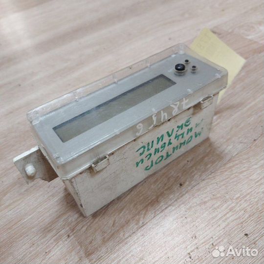 Информационный дисплей Mitsubishi Eclipse