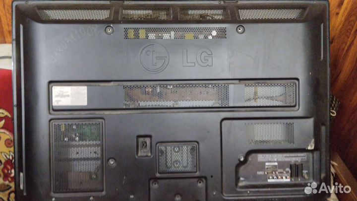 Телевизор LG плоский экран