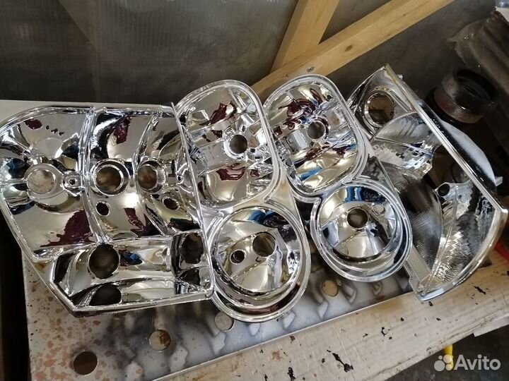 Восстановление отражателей фар в вакууме алюминием