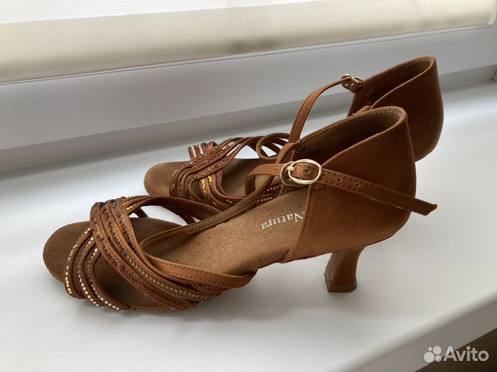 Туфли танцевальные