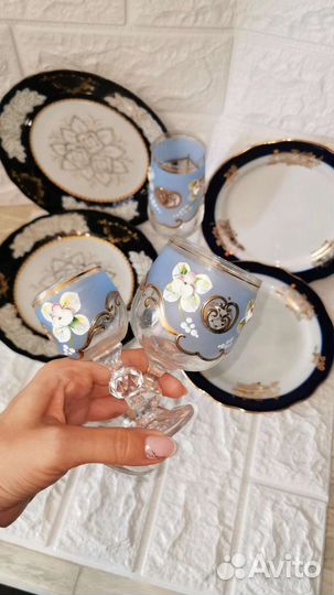 Тарелка, бокалы, фруктница