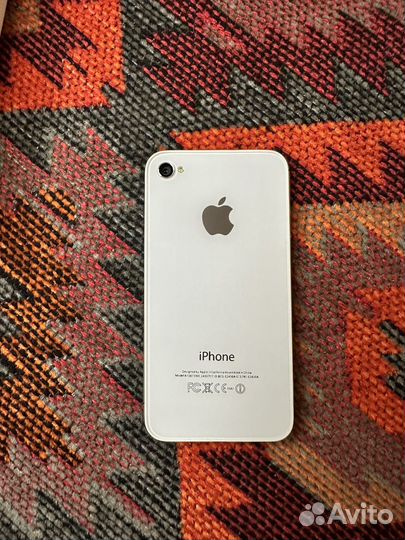 iPhone 4S, 16 ГБ