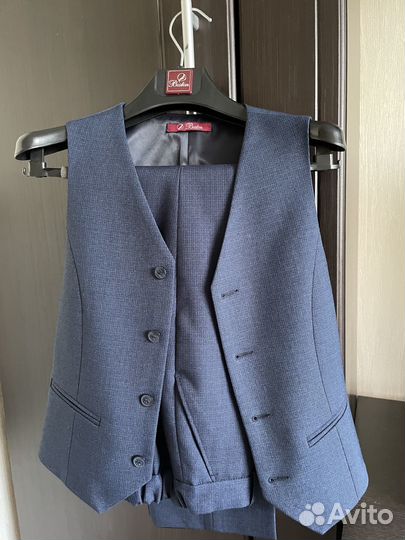 Костюм школьный с жилетом