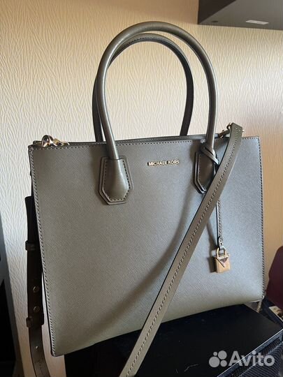Оливковая оригинальная сумка Michael Kors