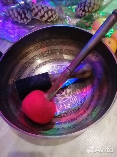 Музыкальное оборудование, фотоаппарат, телефон