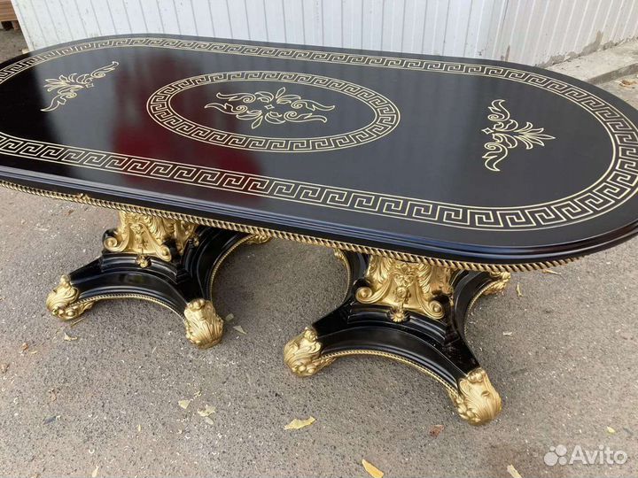 Столы и стулья