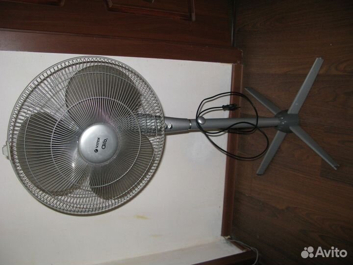 Вентилятор напольный vitek