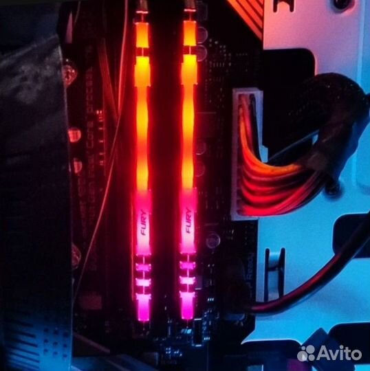 Память Kingston Fury RGB DDR4 3200 16gb