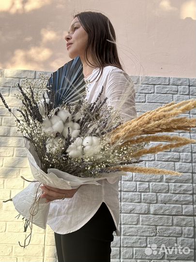 Букет из сухоцветов в белых тонах
