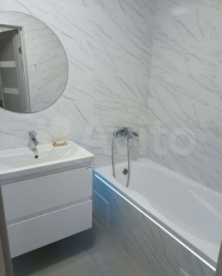 2-к. квартира, 50 м², 5/10 эт.