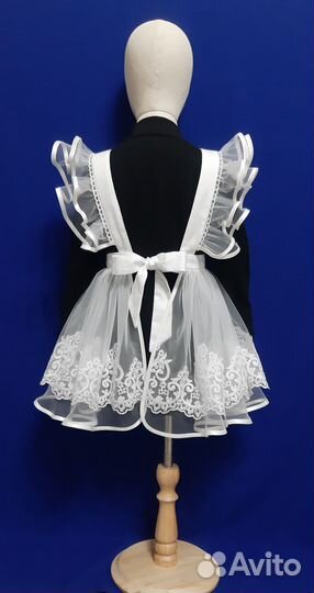 Школьный фартук нарядный, белый