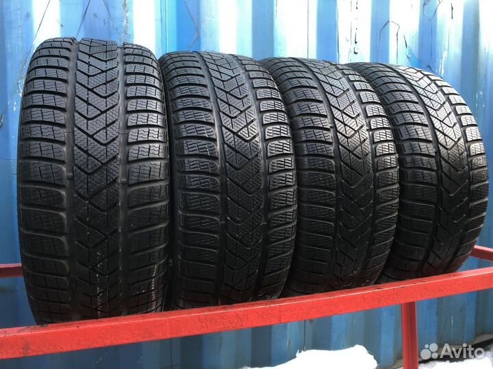 Pirelli Winter Sottozero 3 215/45 R16 86H