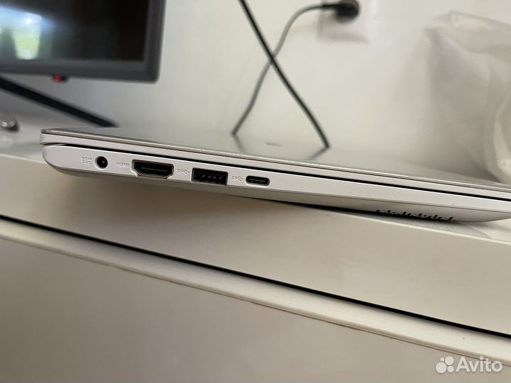 Asus vivobook s13