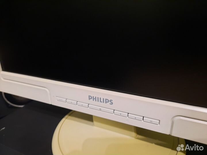 Монитор для компьютера philips