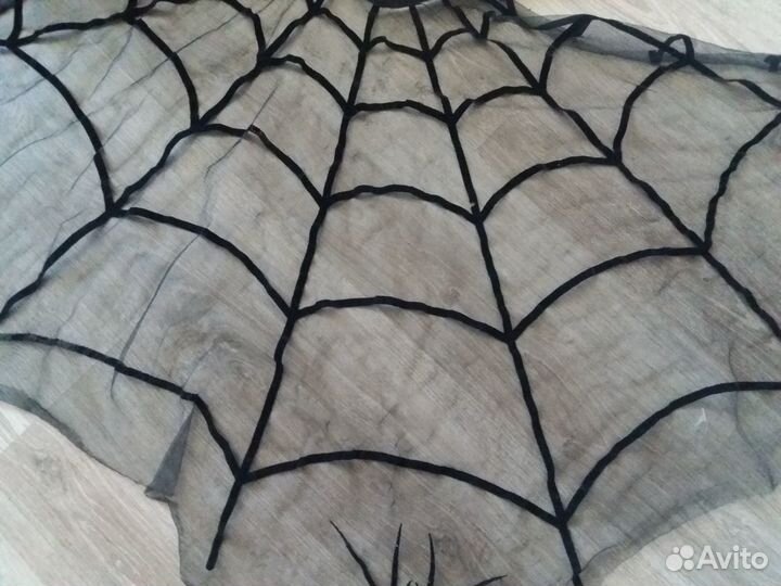 Красивая паутина-накидка 