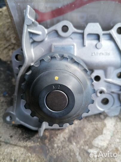 Помпа renault logan