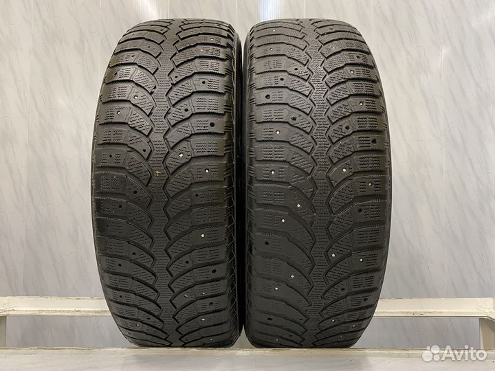 Bridgestone Blizzak Spike-01 235/65 R17 108T