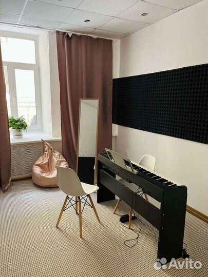 Кабинет для занятий вокалом / фортепиано